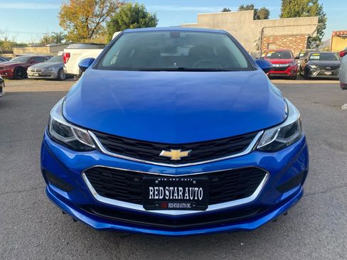 Used 2018 Chevrolet Cruze LT w/ Convenience Package image 28