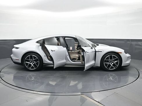 Certified 2025 Porsche Taycan AWD/4WD image 35