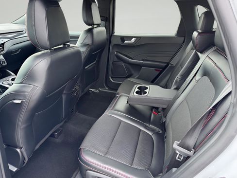 Used 2025 Ford Escape ST-Line Select image 31