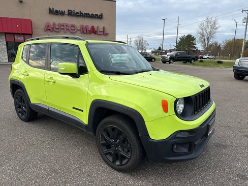 Used 2018 Jeep Renegade Altitude w/ UConnect 8.4 Nav Group image 7