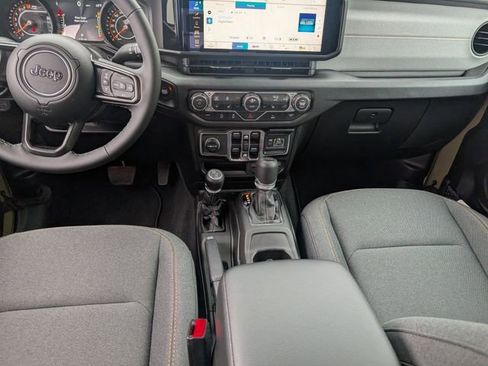 New 2026 Jeep Gladiator Sport AWD/4WD image 21