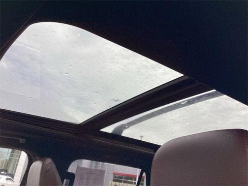 Used 2023 Ford Expedition Limited image 25