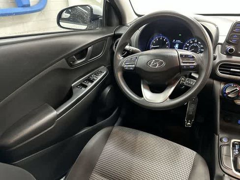 Used 2019 Hyundai Kona SE AWD/4WD image 12