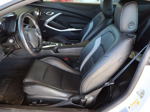 Used 2022 Chevrolet Camaro LT w/ RS Package image 13