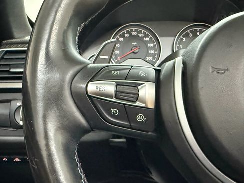 Used 2016 BMW M4 Convertible RWD image 25
