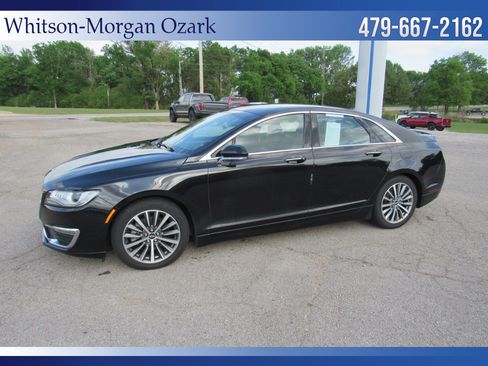 Used 2019 Lincoln MKZ Premiere image 4