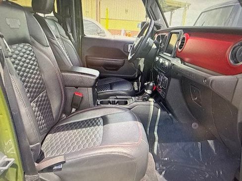 Used 2021 Jeep Wrangler Unlimited Rubicon AWD/4WD image 12