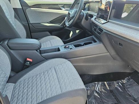 Used 2026 Volkswagen Tiguan S FWD image 19