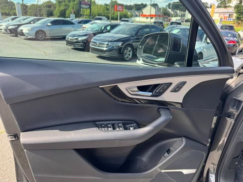 Used 2019 Audi Q7 2.0T Premium Plus AWD/4WD image 8
