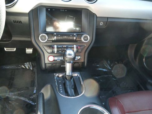 Used 2016 Ford Mustang Premium image 23