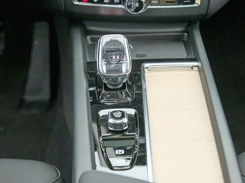 New 2026 Volvo XC60 B5 Core w/ Climate Package image 26