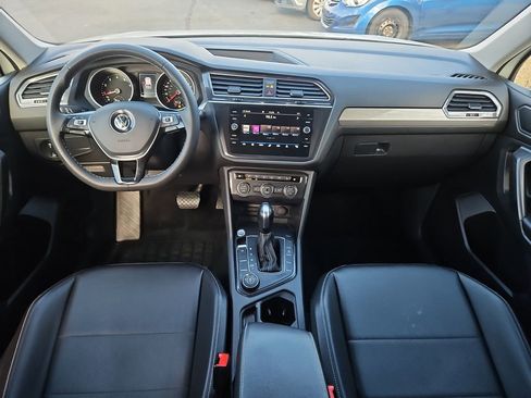 Used 2021 Volkswagen Tiguan SE image 7
