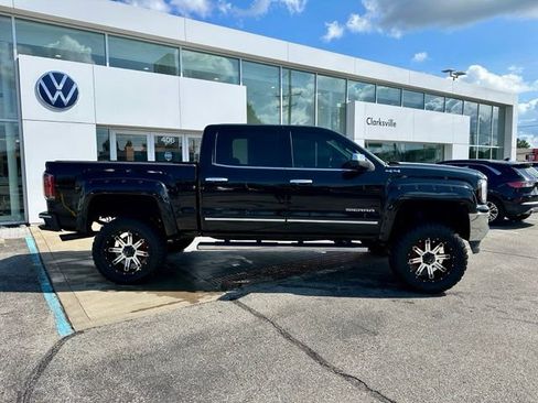 Used 2018 GMC Sierra 1500 SLT w/ SLT Premium Package AWD/4WD image 9