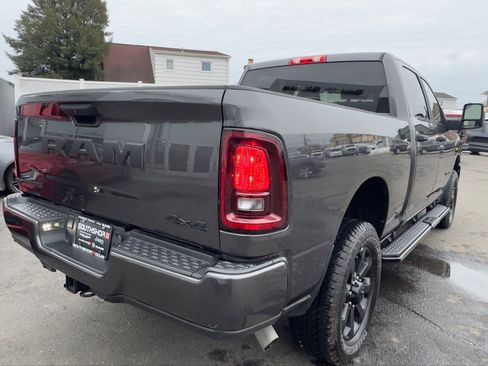Used 2025 RAM 2500 Big Horn image 9