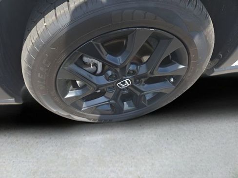 Used 2023 Honda HR-V Sport image 9