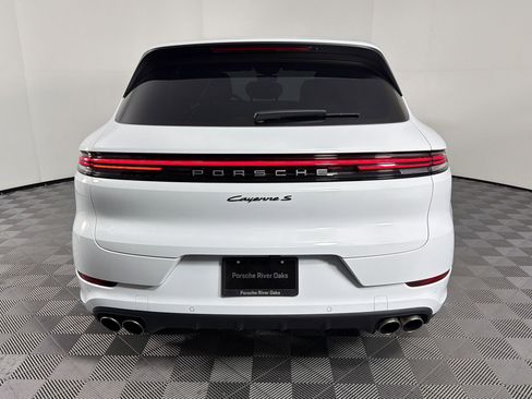 Certified 2024 Porsche Cayenne S AWD/4WD image 10