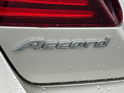 Used 2017 Honda Accord LX image 29