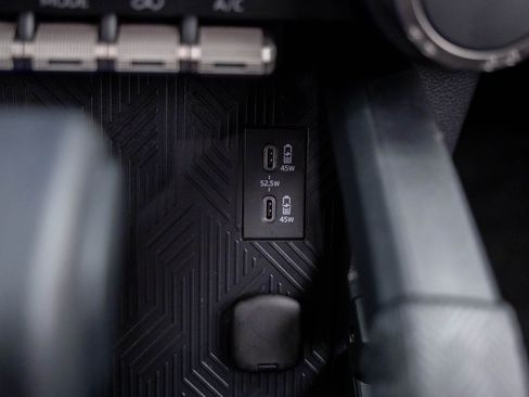 Used 2025 Toyota 4Runner SR5 image 24