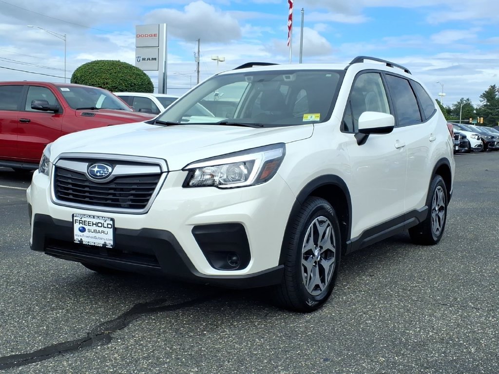 Used 2019 Subaru Forester Premium AWD/4WD image 3