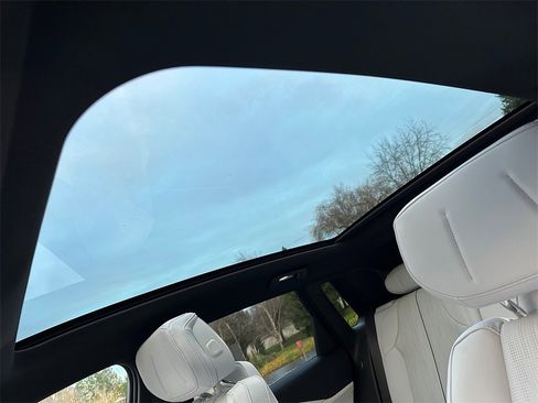 New 2026 Cadillac Lyriq Sport image 23