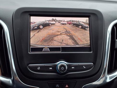 Used 2023 Chevrolet Equinox LT image 16