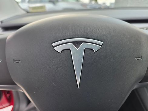 Used 2023 Tesla Model 3 Standard Range RWD image 42
