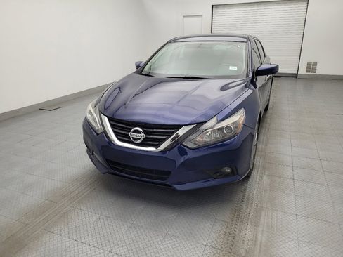 Used 2018 Nissan Altima 2.5 SR w/ SR Special Edition image 15