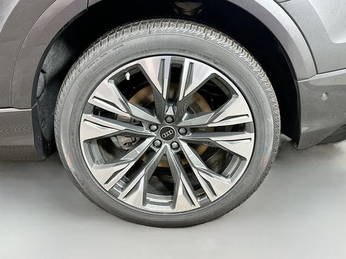 New 2026 Audi Q8 Premium Plus AWD/4WD image 32