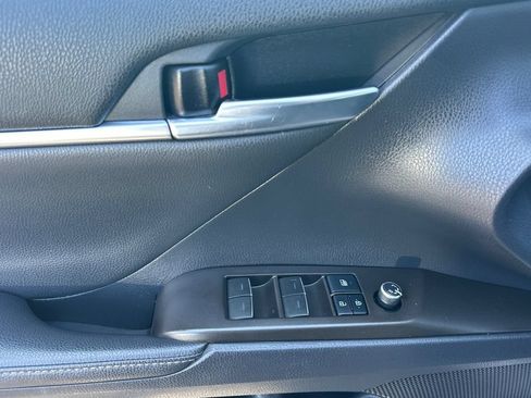 Used 2021 Toyota Camry XSE w/ Carpet Mat Package (TMS) FWD image 13