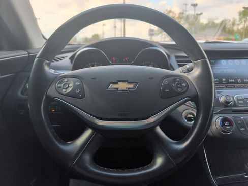 Used 2017 Chevrolet Impala Premier w/ Enhanced Convenience Package image 11