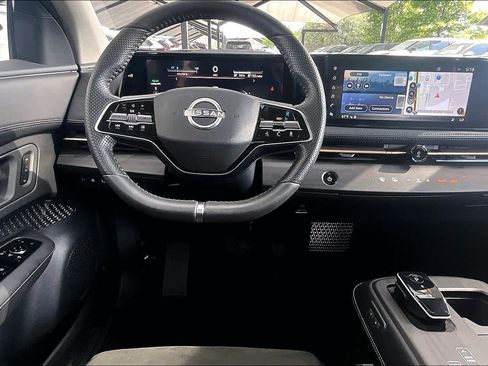 Used 2024 Nissan Ariya AWD image 5