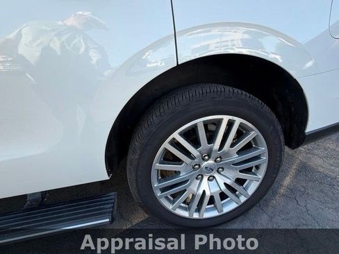 Used 2023 Ford Expedition Limited AWD/4WD image 15