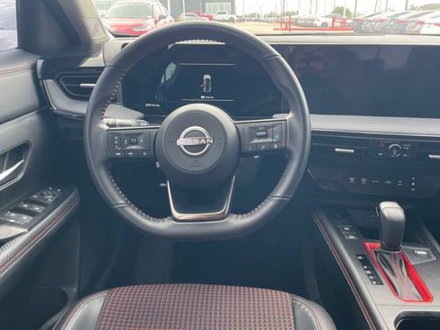 Used 2025 Nissan Kicks SR AWD/4WD image 13
