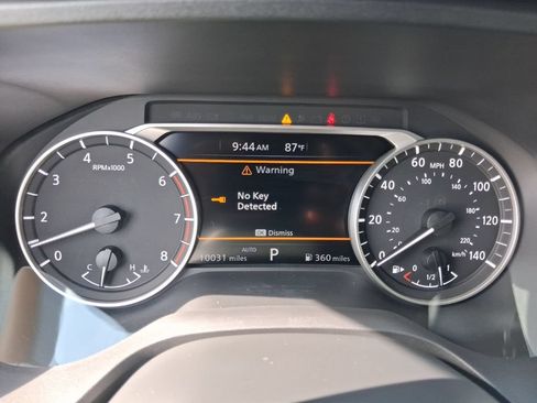 Used 2025 Nissan Rogue SV AWD/4WD image 17