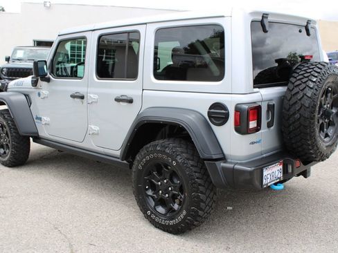 Used 2023 Jeep Wrangler Unlimited AWD/4WD image 6