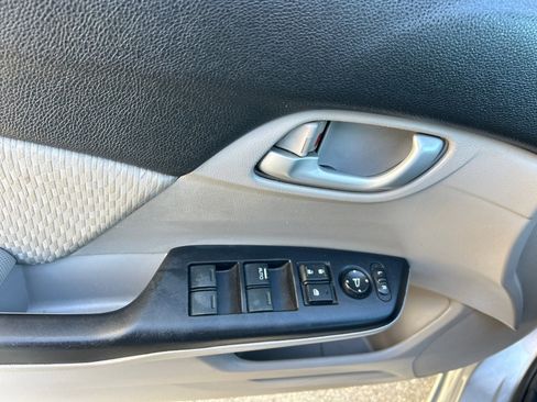 Used 2014 Honda Civic LX image 10