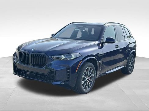 New 2026 BMW X5 xDrive40i w/ M Sport Package AWD/4WD image 5