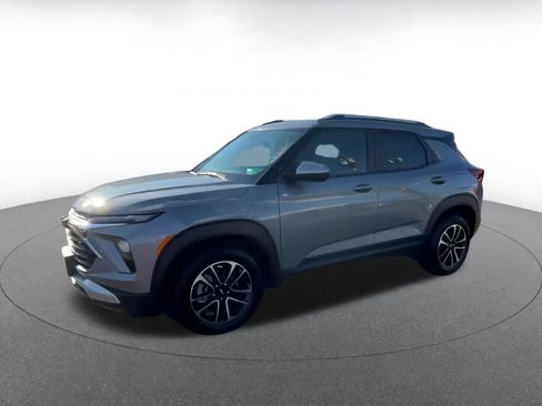 Used 2025 Chevrolet TrailBlazer LT image 8