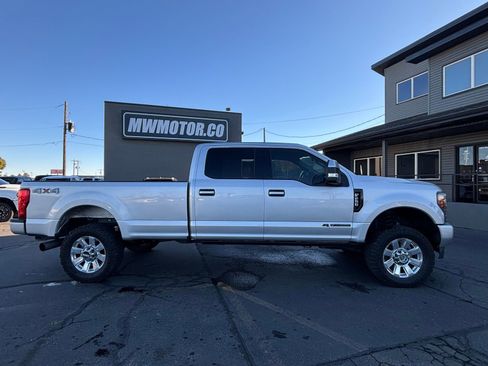 Used 2017 Ford F250 XLT image 3