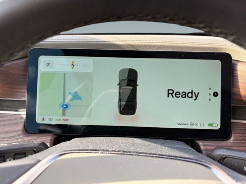 Used 2023 Rivian R1S Adventure image 27