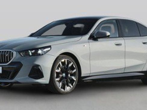 New 2027 BMW i5 eDrive40 RWD image 1