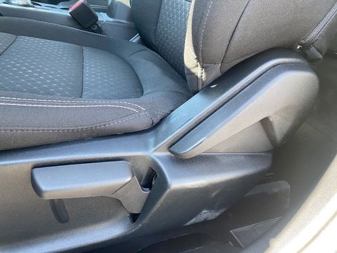 Used 2025 Ford Escape Active image 11