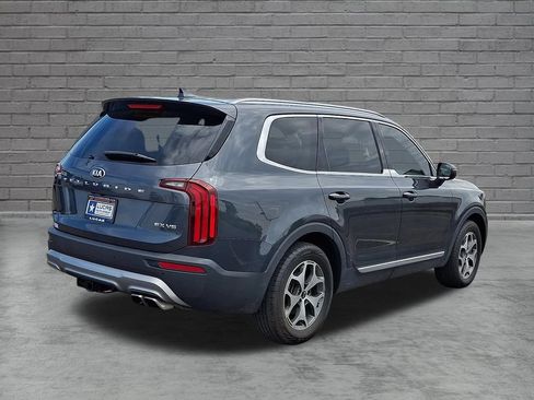 Used 2020 Kia Telluride EX w/ Towing Package FWD image 12