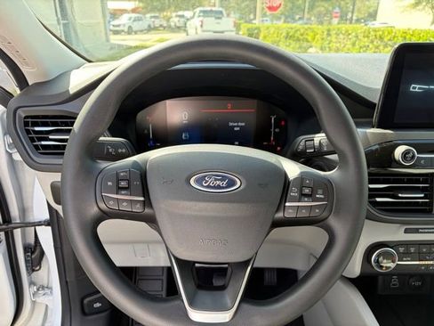 New 2026 Ford Escape Active image 17