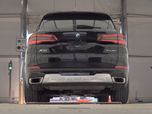 Used 2019 BMW X5 xDrive40i AWD/4WD image 10