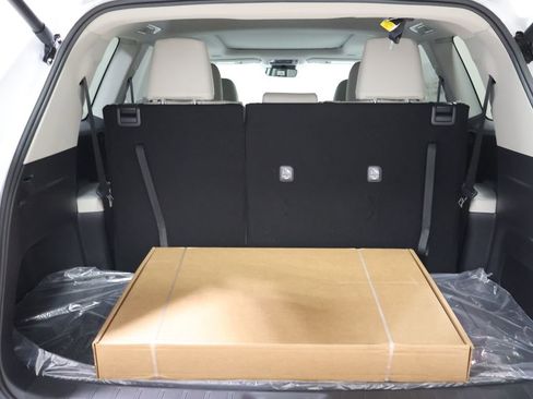New 2026 Toyota Grand Highlander AWD image 15