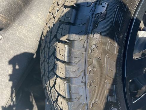 Used 2025 Chevrolet Silverado 1500 Custom Trail Boss w/ Turbomax Blackout Package image 31