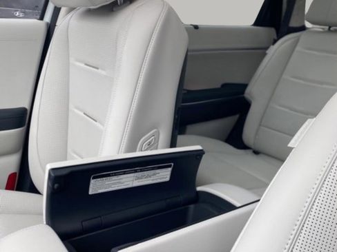 New 2026 Hyundai Palisade Calligraphy FWD image 31