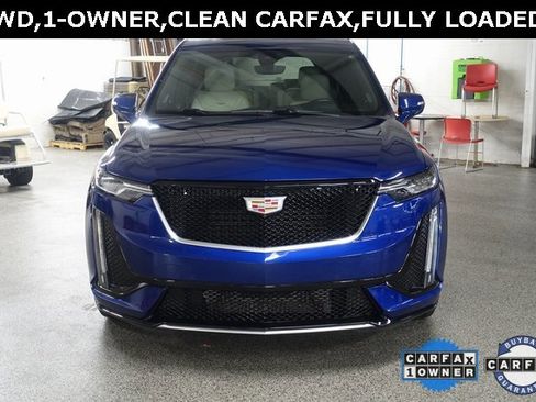 Used 2023 Cadillac XT6 Sport w/ Technology Package image 2