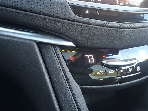 Used 2025 Cadillac XT5 Premium Luxury w/ Technology Package image 25